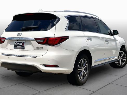 Used 2019 INFINITI QX60 Luxe w/ Essential Package FWD image 12