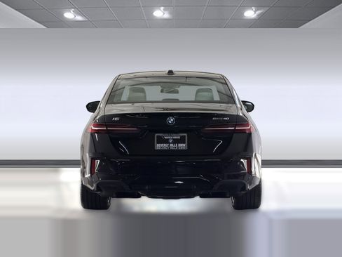 New 2026 BMW i5 eDrive40 w/ M Sport Package image 10