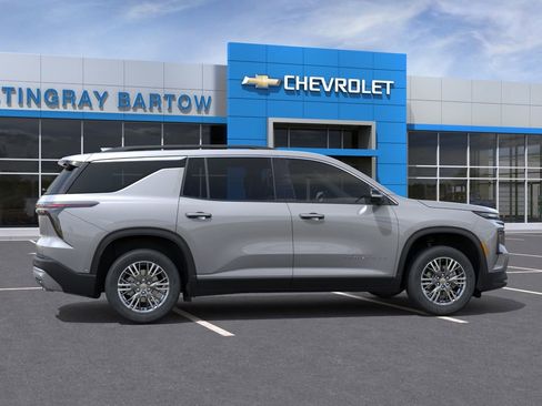 New 2026 Chevrolet Traverse LT FWD image 5