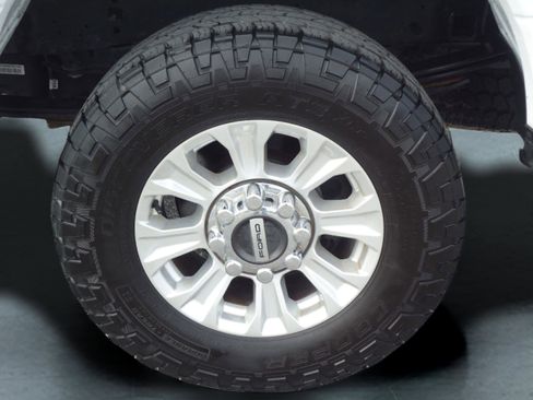 Used 2020 Ford F250 XL w/ STX Appearance Package image 9