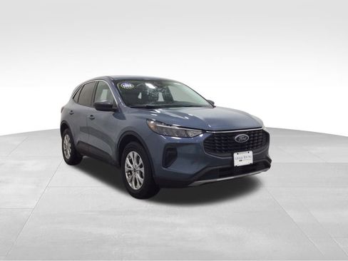Used 2023 Ford Escape Active image 5