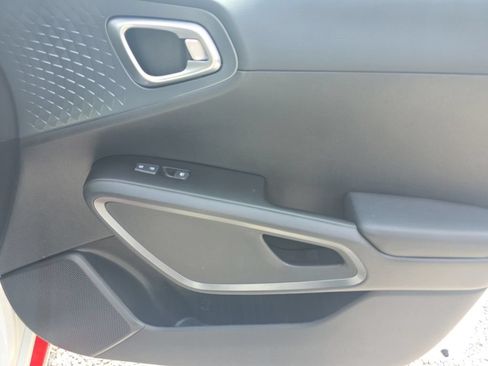 Used 2022 Kia Soul GT-Line FWD image 21