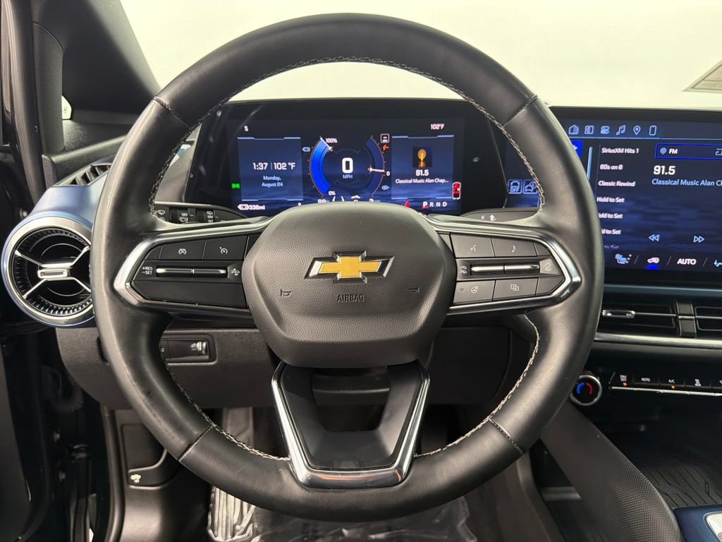 Used 2024 Chevrolet Equinox EV LT FWD image 25