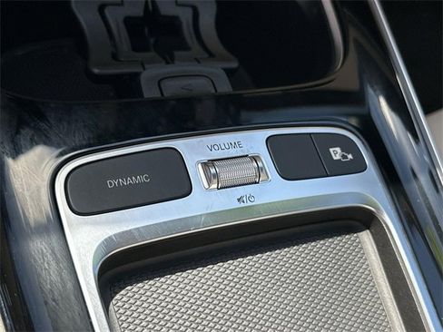 Used 2024 Mercedes-Benz EQB 250+ image 39