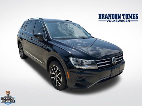 Used 2021 Volkswagen Tiguan SE FWD image 1