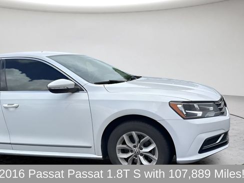 Used 2016 Volkswagen Passat 1.8T S FWD image 2