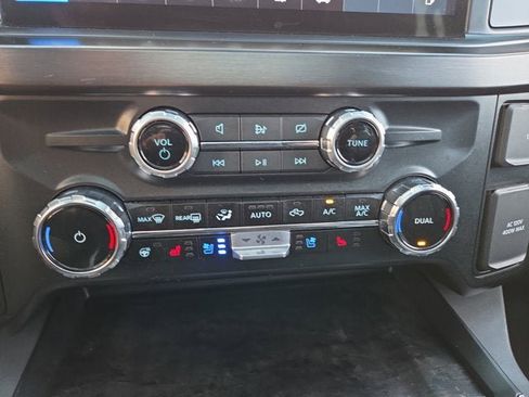 Used 2024 Ford F250 Lariat w/ Lariat Ultimate Package image 19