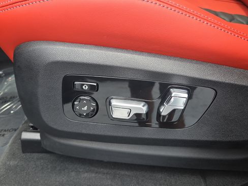 New 2026 BMW X5 M Competition w/ Executive Package AWD/4WD image 10