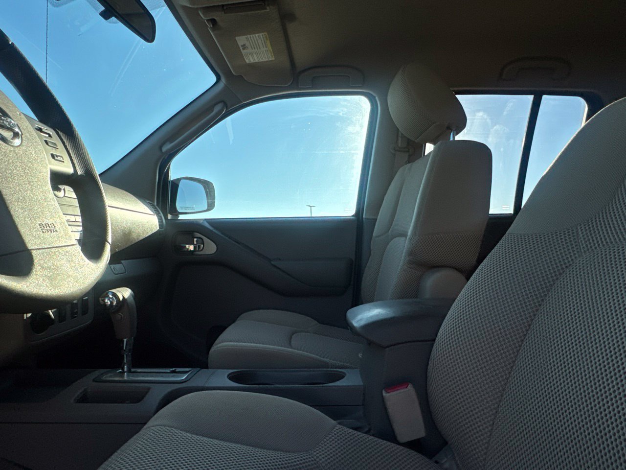 Used 2010 Nissan Frontier SE AWD/4WD image 44