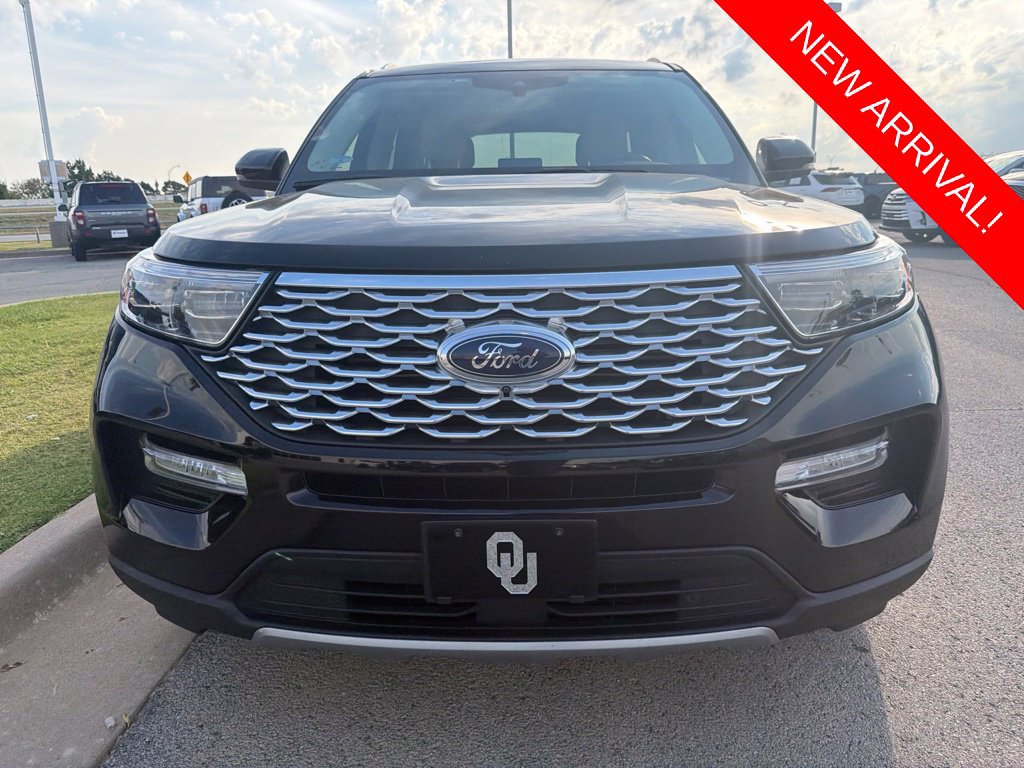 Used 2021 Ford Explorer Platinum w/ Equipment Group 601A AWD/4WD image 2