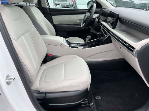 Used 2025 Hyundai Tucson SEL FWD image 12