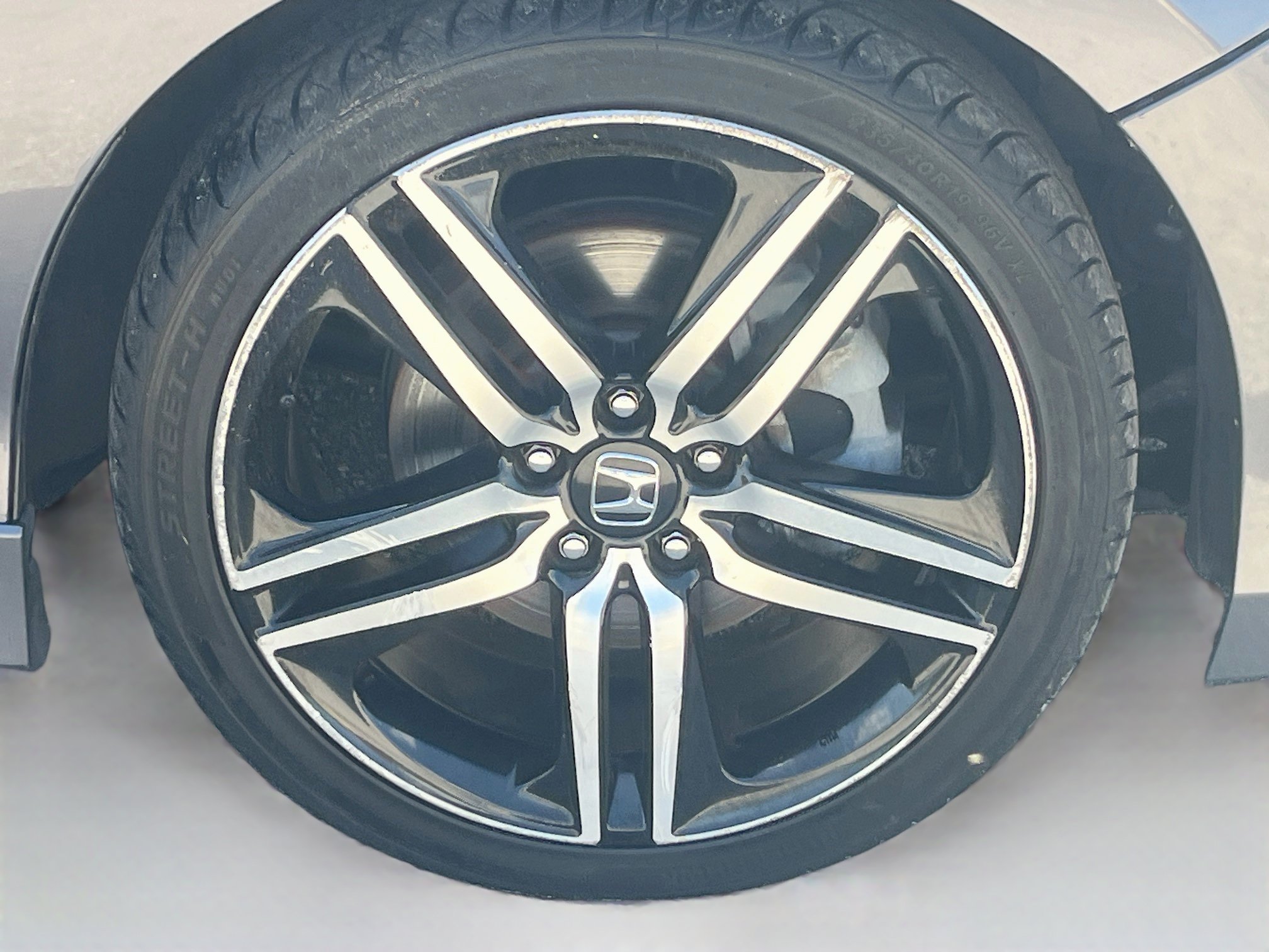 Used 2016 Honda Accord Sport image 36