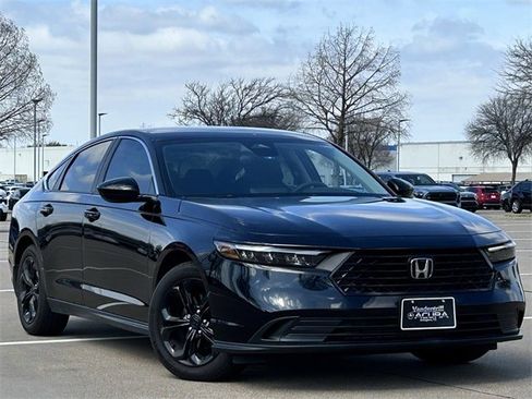 Used 2025 Honda Accord LX image 2