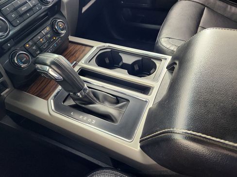 Used 2018 Ford F150 Lariat image 25