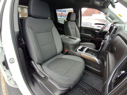 Certified 2022 Chevrolet Silverado 1500 RST image 33