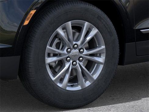 New 2025 Cadillac XT5 Luxury w/ LPO, Floor Liner Package image 9