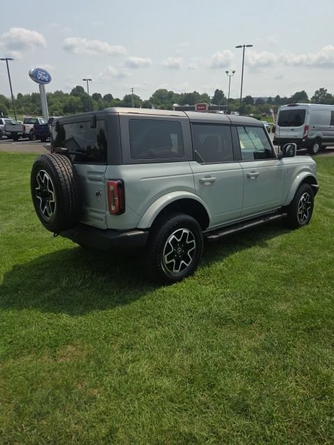 Used 2024 Ford Bronco Outer Banks AWD/4WD image 5