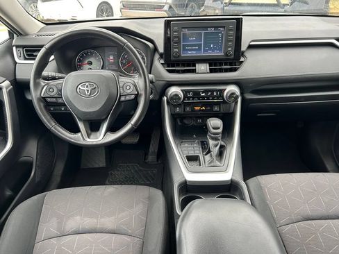 Used 2019 Toyota RAV4 XLE w/ Convenience Package AWD/4WD image 17