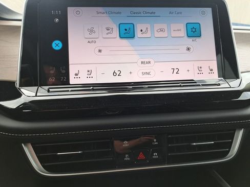 New 2026 Volkswagen Atlas SE image 10