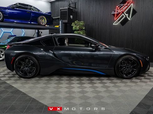 Used 2014 BMW i8 AWD/4WD image 16
