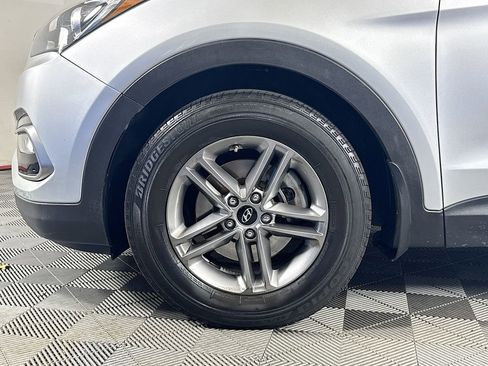 Used 2017 Hyundai Santa Fe Sport image 28