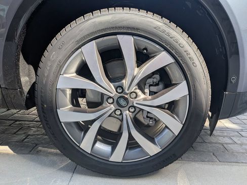 New 2026 Land Rover Discovery Sport Landmark AWD/4WD image 12