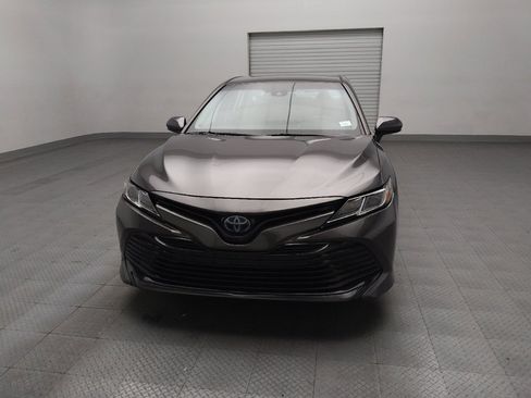Used 2018 Toyota Camry LE FWD image 15