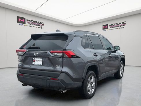 Used 2025 Toyota RAV4 XLE image 8