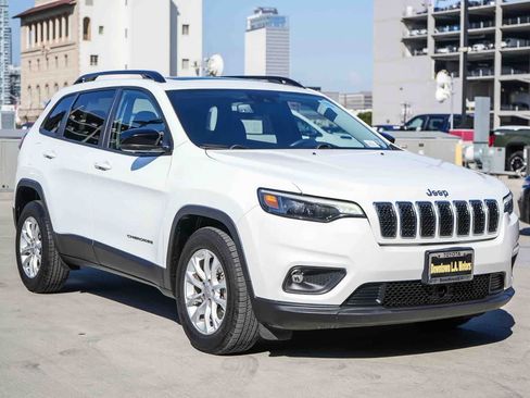 Used 2022 Jeep Cherokee Latitude Lux w/ Sun & Sound Group FWD image 3