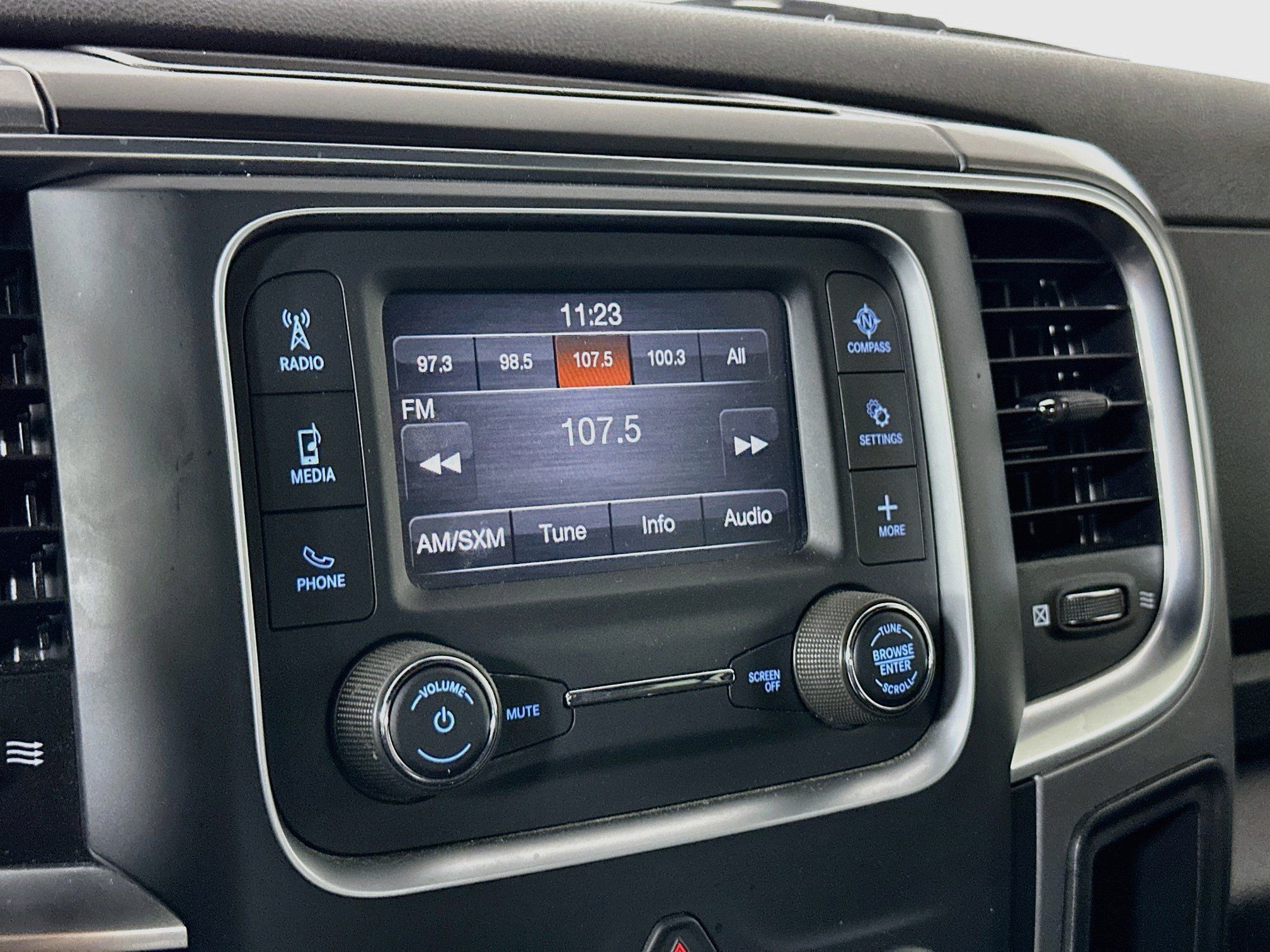 Used 2024 RAM 1500 Warlock AWD/4WD image 19