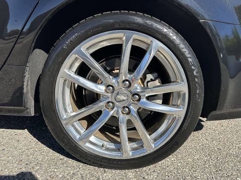 Used 2014 Chevrolet SS image 11