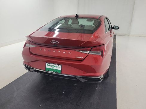 Used 2021 Hyundai Elantra Limited FWD image 7