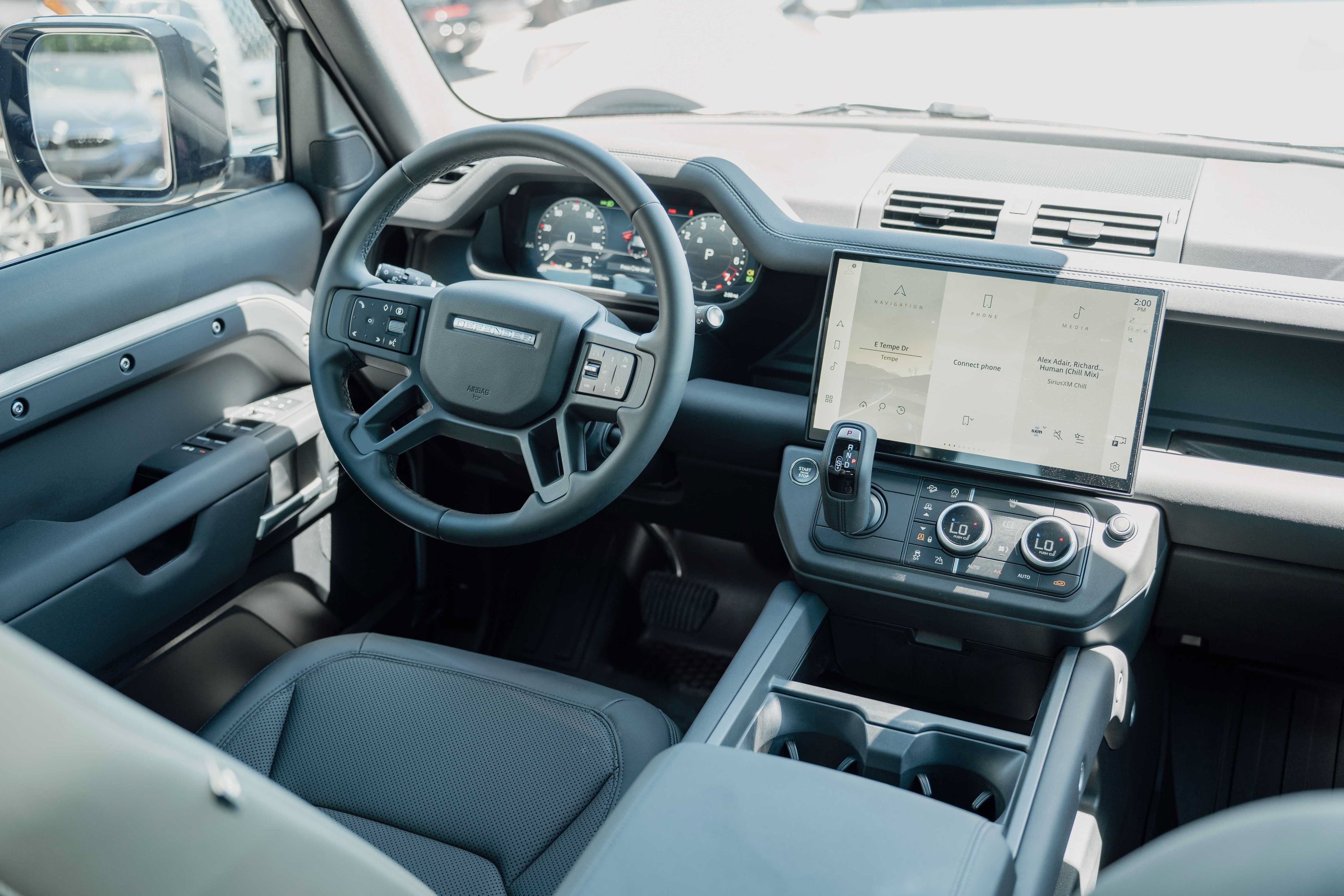 Used 2026 Land Rover Defender 110 S AWD/4WD image 8