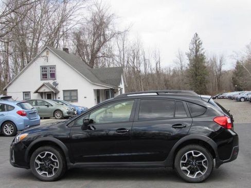 Used 2016 Subaru Crosstrek 2.0i Limited w/ Popular Package #2 AWD/4WD image 4