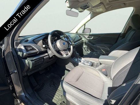 Used 2020 Subaru Forester Premium AWD/4WD image 9