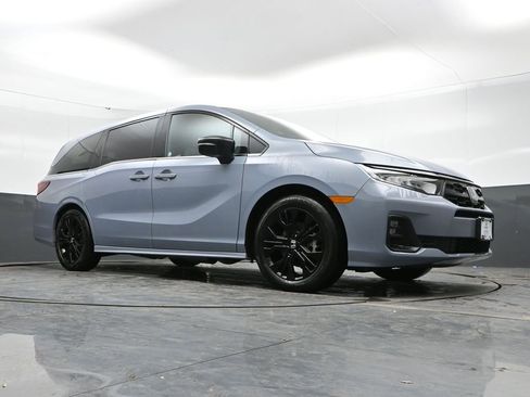 Used 2025 Honda Odyssey Sport-L image 34