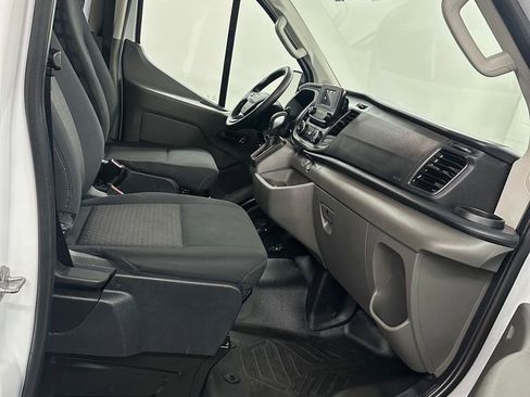 Used 2023 Ford Transit 250 Low Roof AWD w/ Exterior Upgrade Package image 28