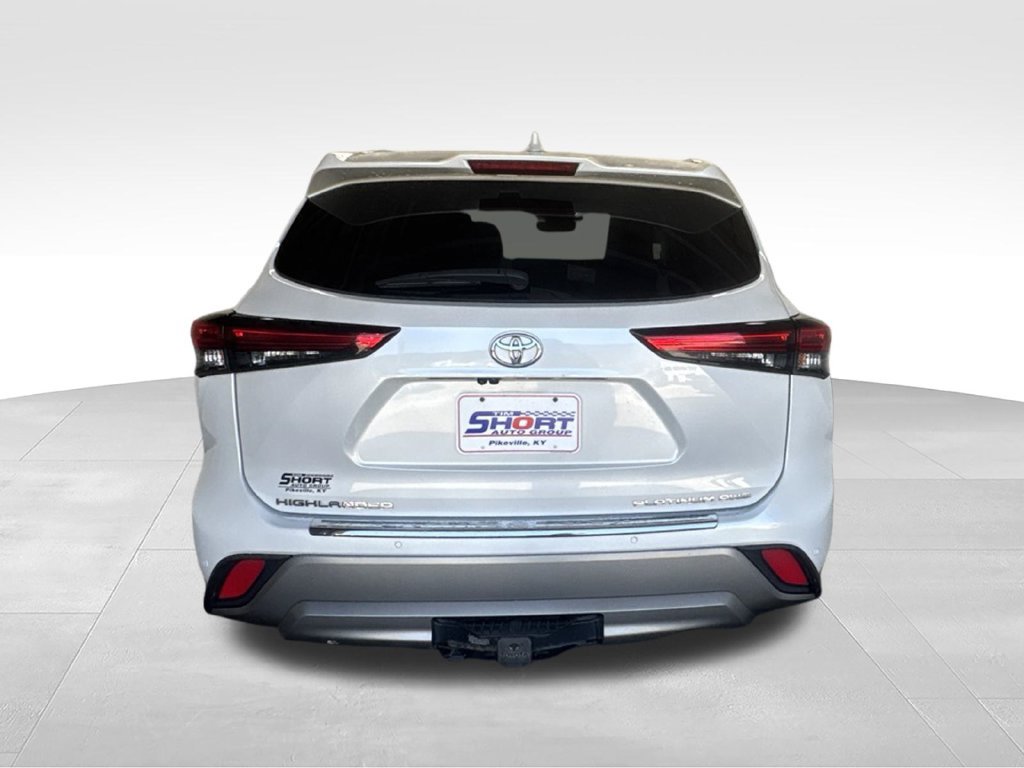 Used 2023 Toyota Highlander Platinum AWD/4WD image 8
