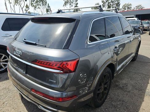 Used 2020 Audi Q7 3.0T Premium Plus w/ Premium Plus Package image 3