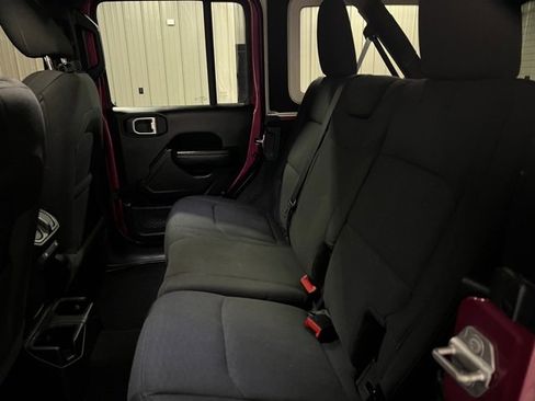 Used 2021 Jeep Wrangler Unlimited Sport image 16