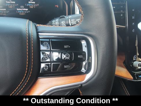 Used 2023 Jeep Grand Wagoneer Series III AWD/4WD image 17