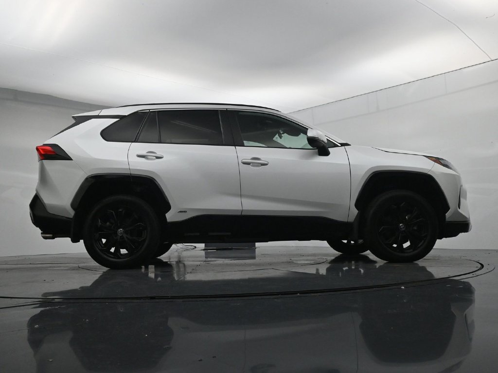 Used 2024 Toyota RAV4 SE AWD/4WD image 38