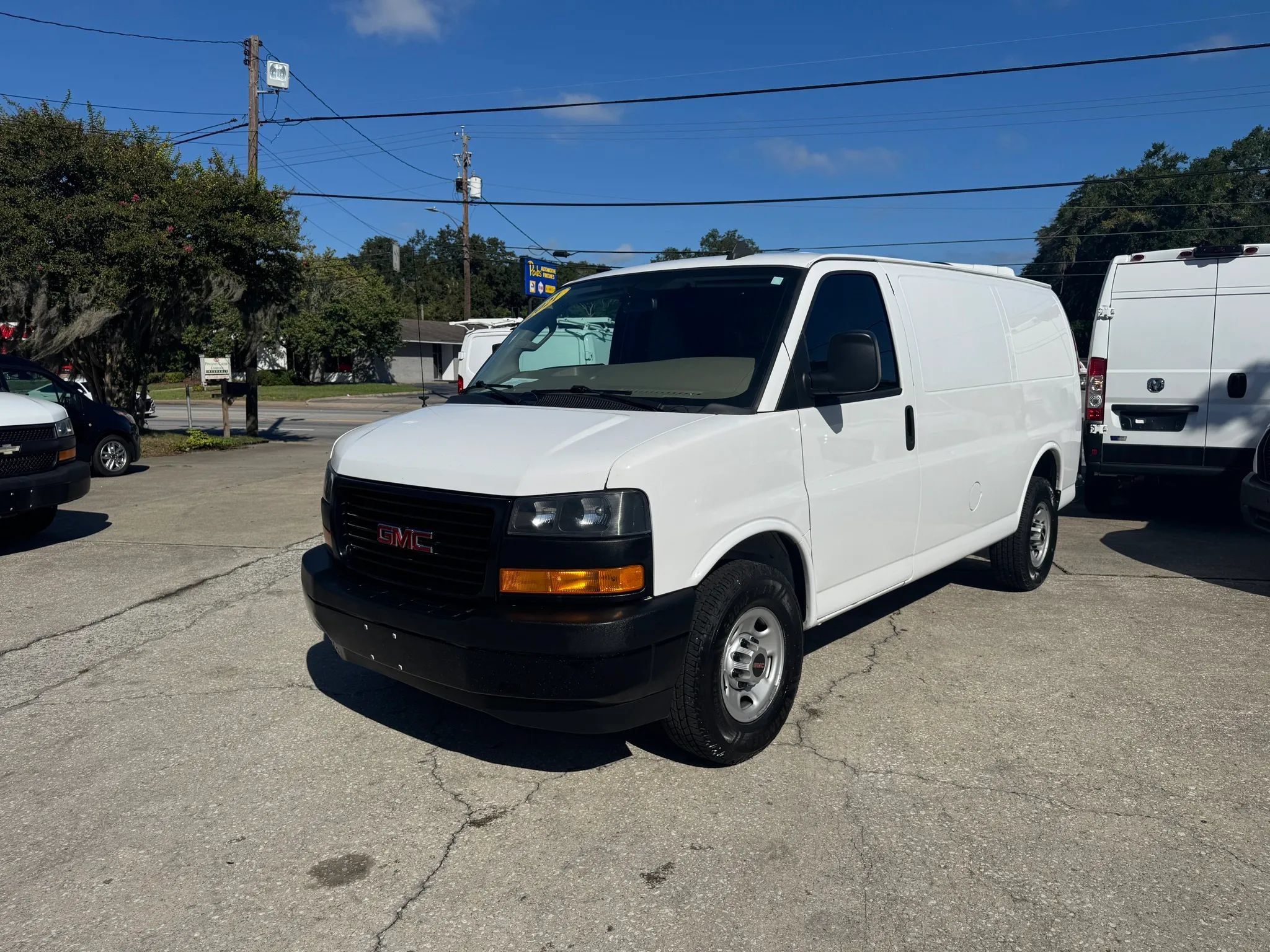 Used 2021 GMC Savana 2500 w/ Driver Convenience Package RWD image 5