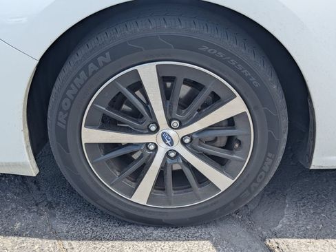 Used 2022 Subaru Impreza 2.0i Premium AWD/4WD image 13