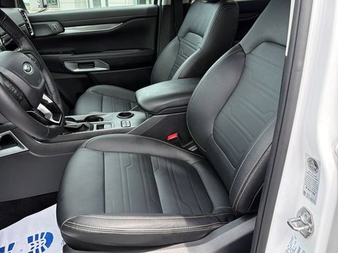 Used 2024 Ford Ranger Lariat RWD image 15