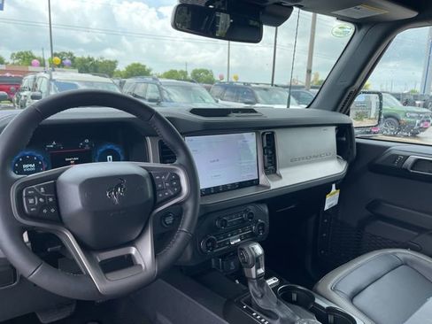 New 2025 Ford Bronco Outer Banks image 15