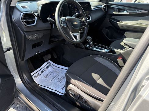Used 2024 Chevrolet TrailBlazer LT w/ Convenience Package image 14