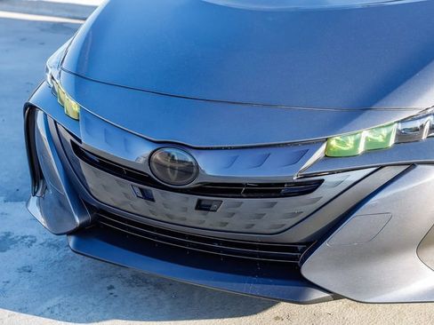 Used 2022 Toyota Prius Prime XLE FWD image 6