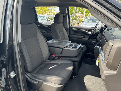 Used 2023 Chevrolet Silverado 1500 LT AWD/4WD image 31