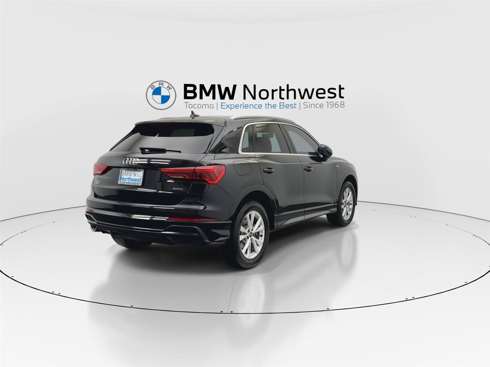 Used 2022 Audi Q3 2.0T Premium Plus AWD/4WD image 3